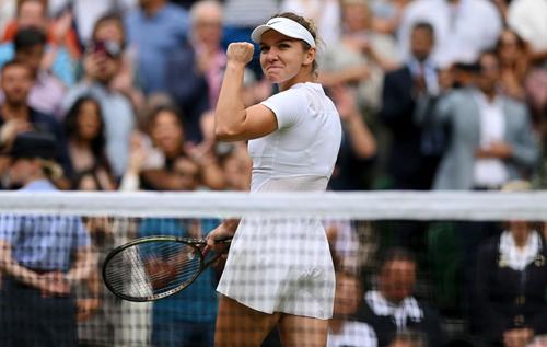 Simona Halep (31 de ani, locul 10 WTA), aflată în plin scandal de dopaj, e sigură că va încheia anul în TOP 10.