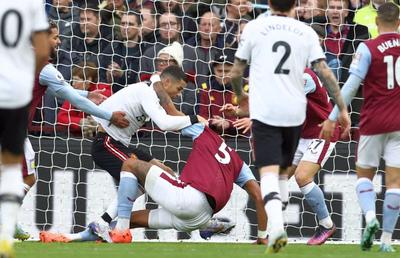 Ronaldo, imagini nemaivăzute în cariera sa! » S-a întâmplat în meciul Aston Villa - Manchester United