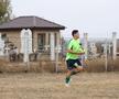 Cum se joacă un meci în județeana din Călărași? De la baros la fotbal, cu o vizită prin cimitir! „Sunteți nebuni? Îi luăm tare, îi punem pe calea ferată!”