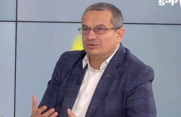 Csaba Asztalos a fost pe stadion la FCSB - Rapid și e consternat de rasismul din tribune » Propune măsuri dure: „Meciurile să se joace fără spectatori, altă soluție nu există!”
