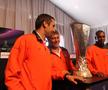Mircea Lucescu alături de Darijo Srna și Fernandinho. Foto: Imago Images