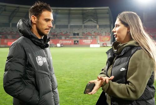 În stânga, Mario Camora, după Hermannstadt - CFR Cluj // foto: captură YouTube CFR