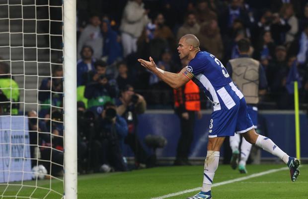 Pepe a doborât un nou record în Champions League » Ce performanță a bifat starul portughez