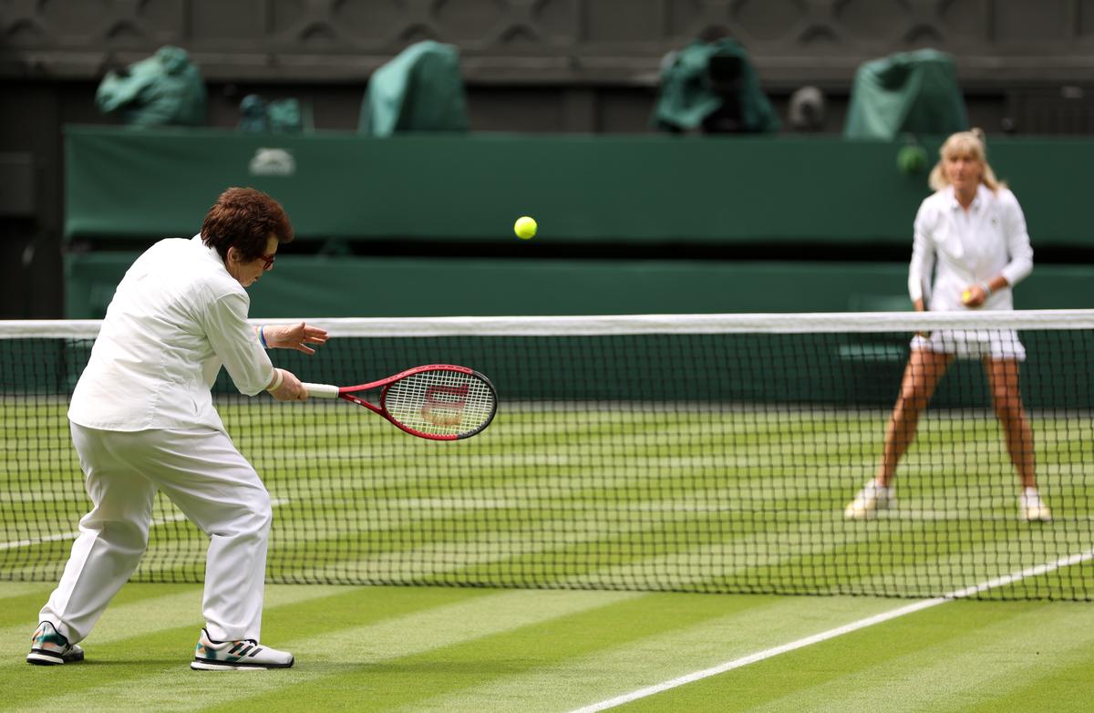 Joacă tenis incredibil la aproape 80 de ani » Billie-Jean King a uimit pe toată lumea