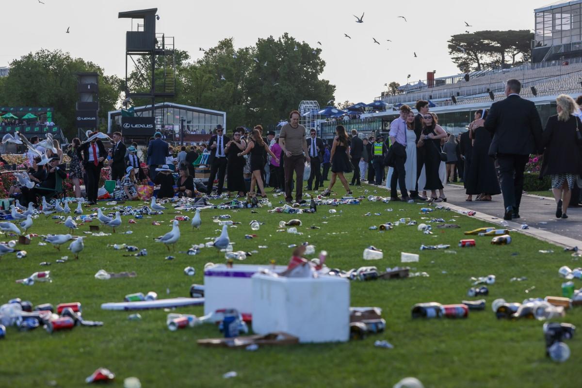 Imagini incredibile în Australia! Ce s-a întâmplat la Victoria Derby Day 2023