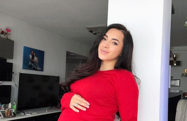 Larisa Iordache, însărcinată în cinci luni » Fosta gimnastă a publicat noi imagini pe contul de socializare
