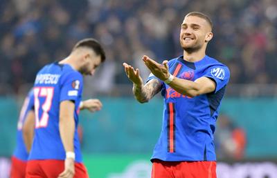 Cum explică Daniel Bîrligea golul inedit din FCSB - Midtjylland: „Mai sigur, ai mai multă suprafață de contact”