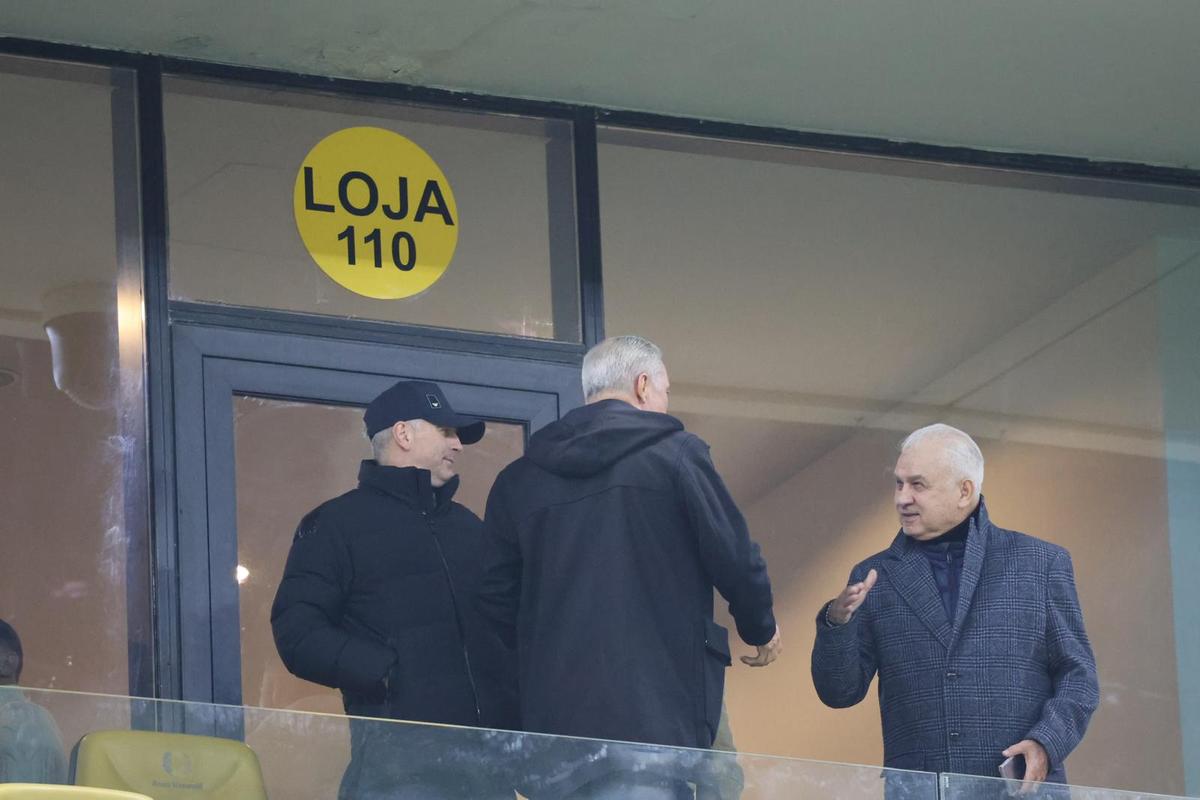 Persoane importante prezente la FCSB - Midtjylland
