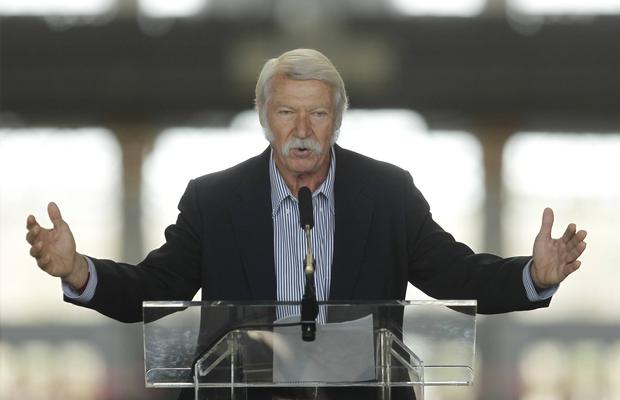 10 episoade cu Bela Karolyi, antrenorul Nadiei Comăneci, care a decedat noaptea trecută: de la bătăile crunte aplicate sportivelor până la „clientul” Securității lui Ceaușescu