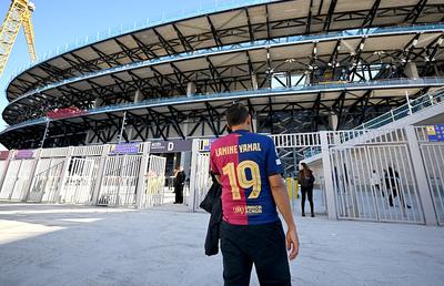 Barcelona a revenit pe Camp Nou după 894 de zile! 23.000 de fani la antrenament, imagini senzaționale