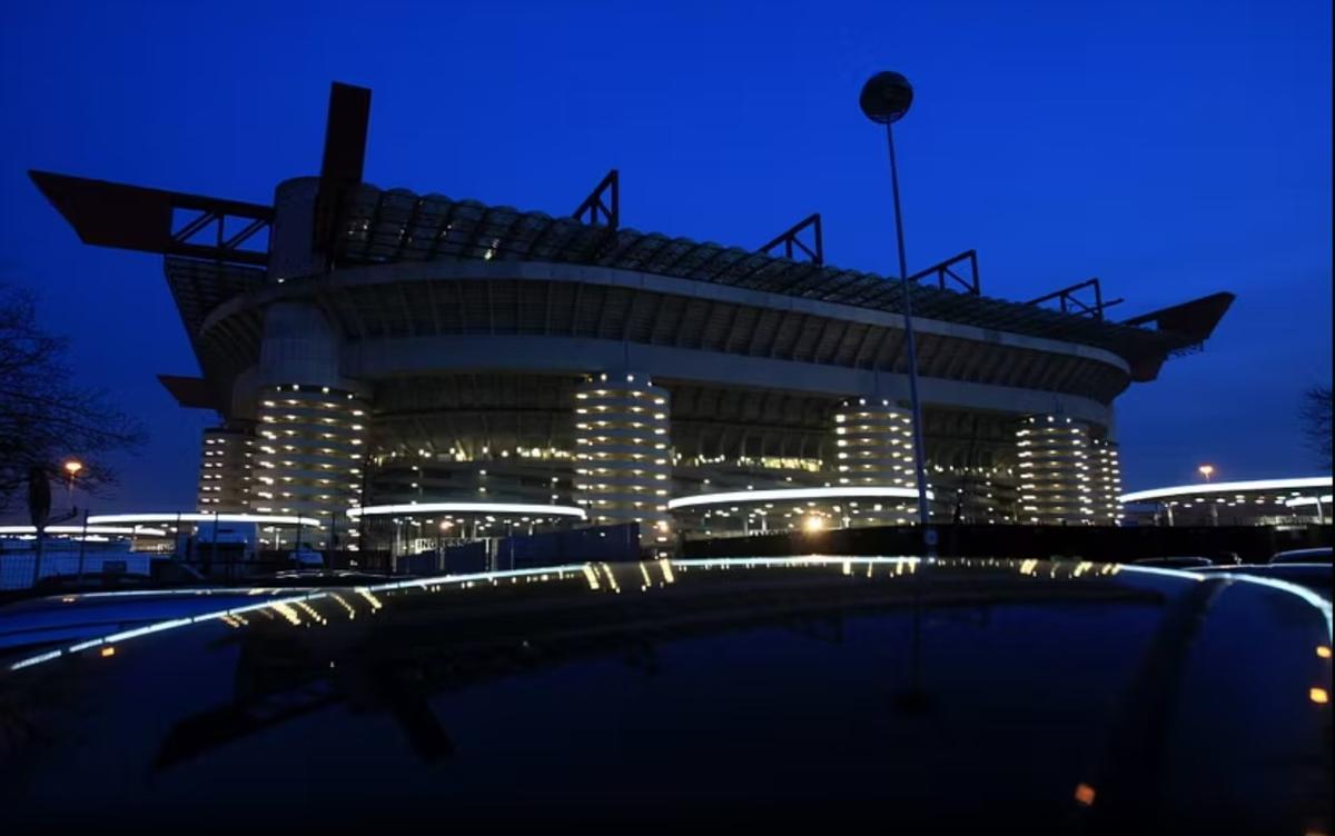 Imagini cu San Siro - Giuseppe Meazza, legendarul stadion care va fi înlocuit din 2031 de o arenă nouă cu 71.500 de locuri