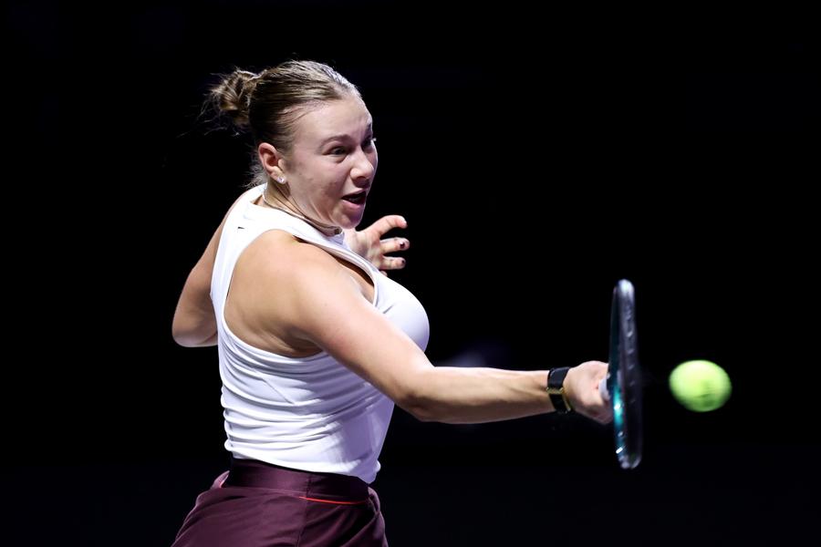 WTA a oferit premiile pentru 2025 » Cine este jucătoarea anului și cine a fost desemnată revelația sezonului