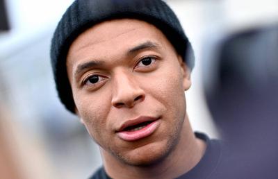 Un prestigios medic francez, care „face miracole” cu tratamentele sale, se va ocupa de accidentarea lui Kylian Mbappé