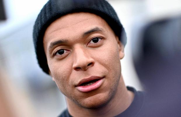 Un prestigios medic francez, care „face miracole” cu tratamentele sale, se va ocupa de accidentarea lui Kylian Mbappé
