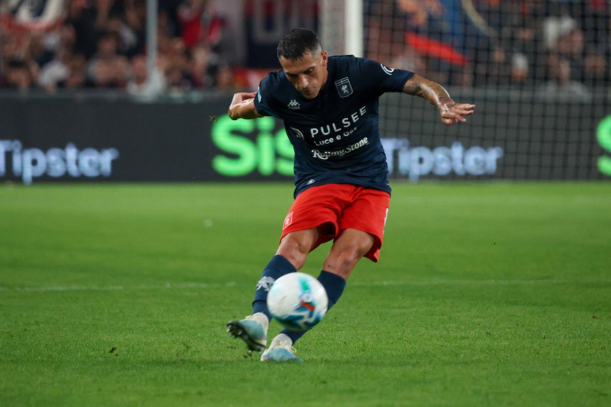 Stanciu la Genoa