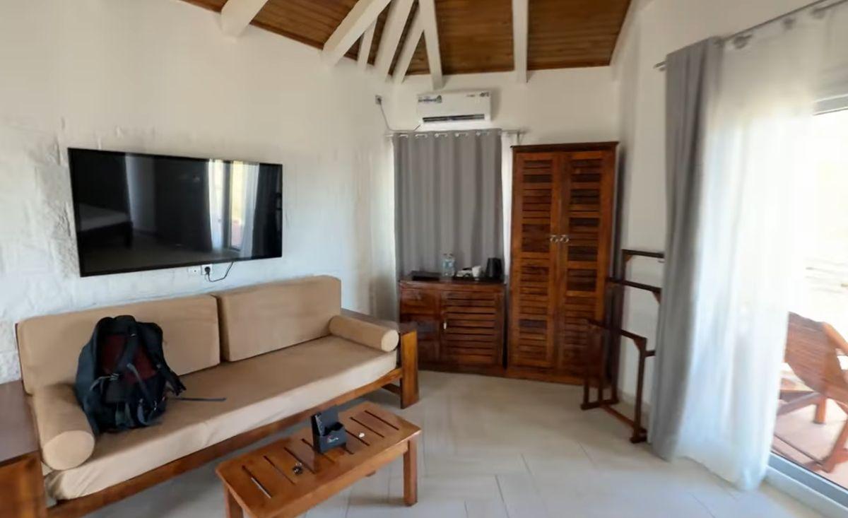 Cum arată complexul ridicat de controversatul Radu Mazăre în Madagascar