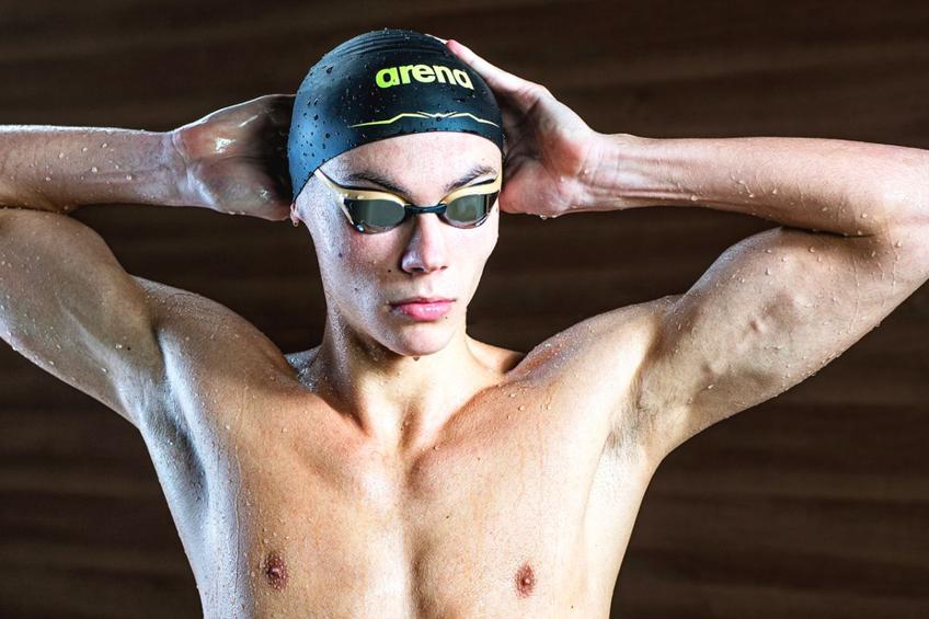 David Popovici (17 ani), proaspăt campion european la 200 de metri liber, a semnat un contract cu brandul de echipament sportiv „Arena”.