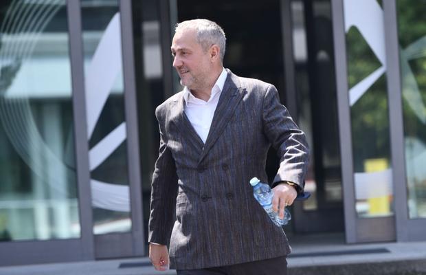Cine vine în locul lui Mirel Rădoi la CS Universitatea Craiova » Gazeta a aflat cine e pe lista lui Rotaru: „Știu pe cine vreau din iarnă”