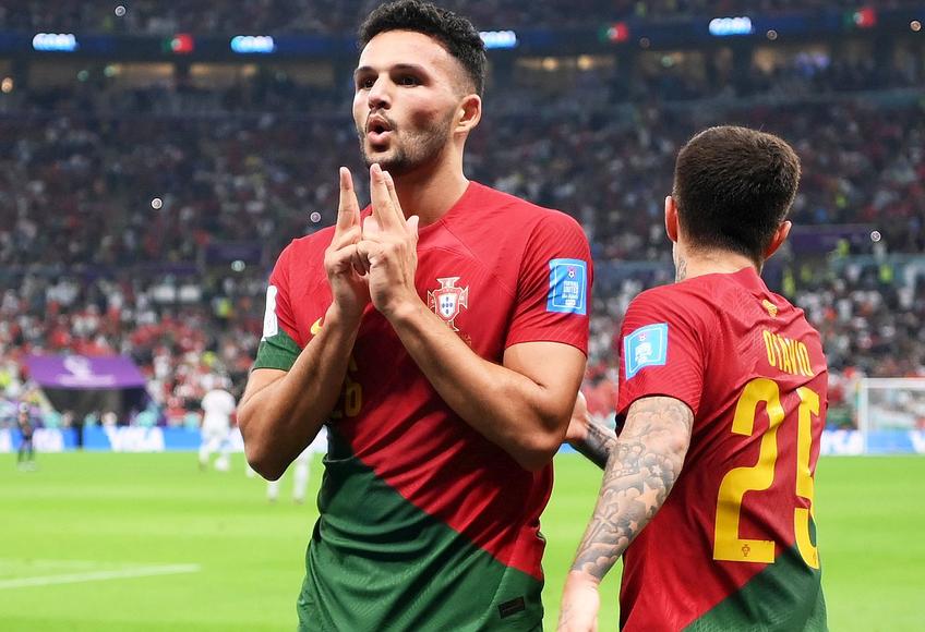 Goncalo Ramos, în stânga, a înscris de 3 ori în Portugalia - Elveția // foto: Guliver/gettyimages