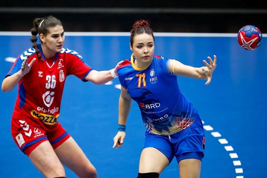 Alicia Gogîrlă, în acțiune // sursă foto: Instagram @ aliciagogirla, IHF/Sasha Pahic Szabo/Kolektiff Alicia Gogîrlă: „Mami, nu ai crescut o plângăcioasă! Ai crescut un gangster!”