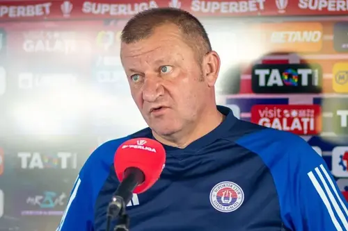 Dorinel Munteanu (55 de ani), antrenorul Oțelului, eliminat la finalul meciului cu Dinamo din Cupa României, scor 3-3, a criticat arbitrajul la finalul meciului.