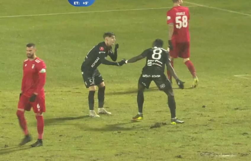FC Hermannstadt s-a impus cu 1-0 pe terenul Chindiei, gol la ultima fază, și s-a calificat în sferturile de finală din Cupa României Betano. Acțiunea decisivă a fost una comică.