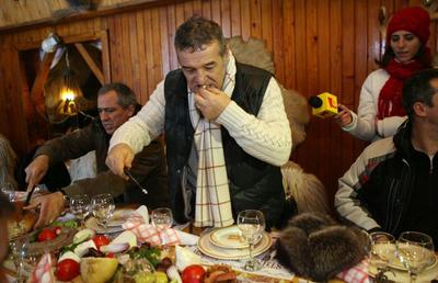 „Dacă nu tai eu vițelul, nu mănânc carne”. Gigi Becali și-a dezvăluit dieta: „Am fost lacom în viața mea, dar mi-a schimbat Dumnezeu lăcomia”
