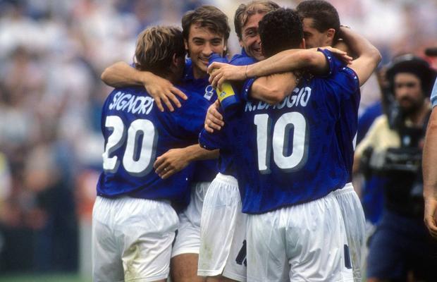 Fostul coechipier al lui Dan Petrescu s-a apucat de cântat! Metamorfoza faimosului golgheter arestat pentru pariuri ilegale