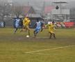 Imagini „medievale” în Moldova: fostul antrenor din Superligă, implicat în meciul jucat într-o „mlaștină” » Echipa lui a câștigat cu 7-0!