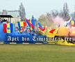 Atmosferă-manifest la un meci de Liga 3: „Apel din Timișoara: trezește, Doamne, țara!”