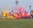 Atmosferă-manifest la un meci de Liga 3: „Apel din Timișoara: trezește, Doamne, țara!”