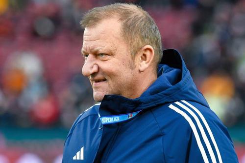 Dorinel Munteanu ar putea semna cu Hermannstadt / / foto: Imago
