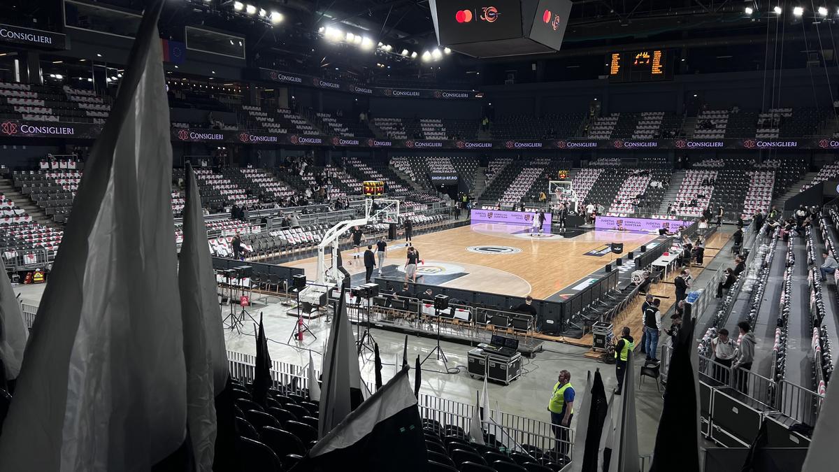 Într-o atmosferă europeană creată de 10.000 de fani, U-BT Cluj-Napoca a pierdut testul cu galonata Partizan Belgrad