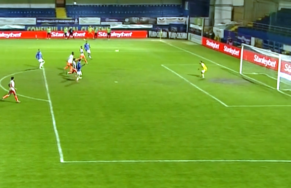 Golul etapei 19 din Superliga! Șut direct în vinclu, portarul nu a avut nicio reacție