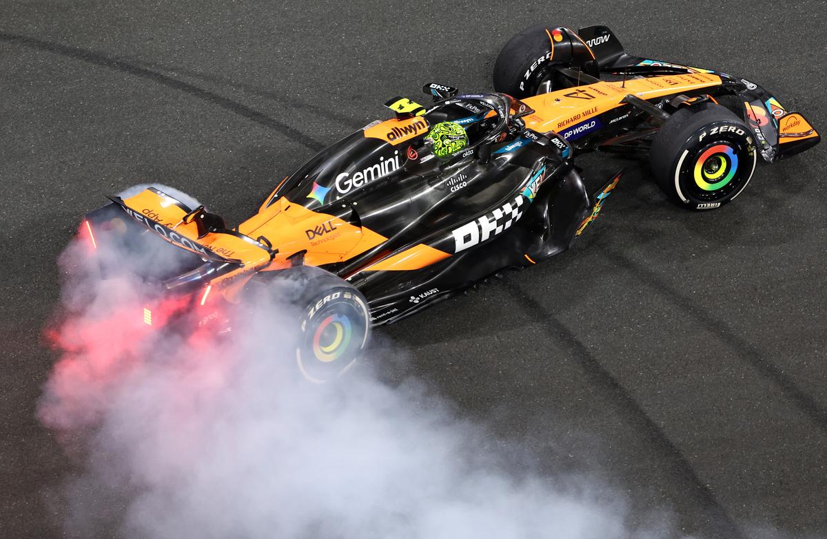 Noul campion din Formula 1 a petrecut până în zori alături de iubită » Suma uriașă pe care Lando Norris a lăsat-o la masă