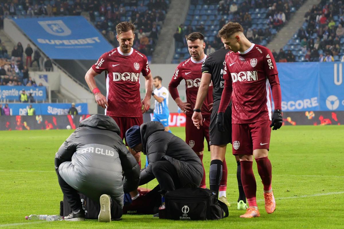 Cadou de la olteni! Universitatea Craiova s-a jucat cu ocaziile, iar CFR Cluj, cu Hindrich impresionant, obține un punct nesperat