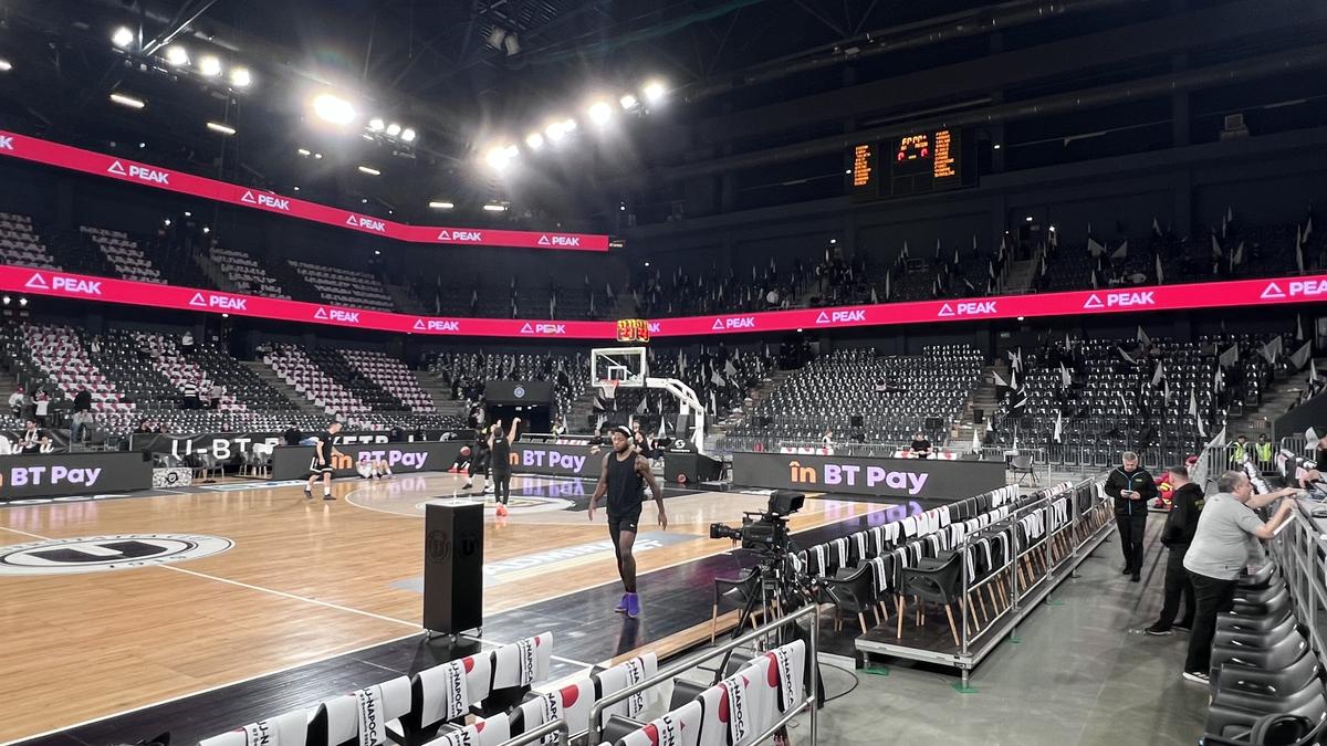 Într-o atmosferă europeană creată de 10.000 de fani, U-BT Cluj-Napoca a pierdut testul cu galonata Partizan Belgrad