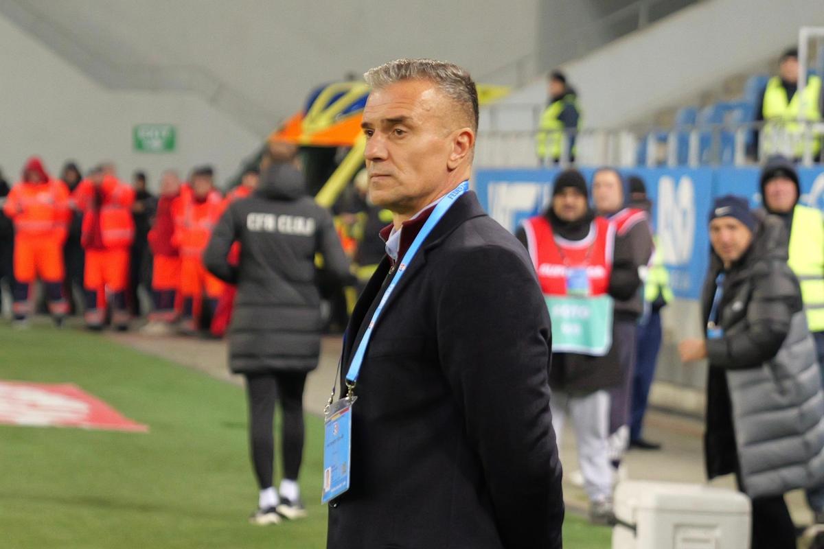 Cadou de la olteni! Universitatea Craiova s-a jucat cu ocaziile, iar CFR Cluj, cu Hindrich impresionant, obține un punct nesperat