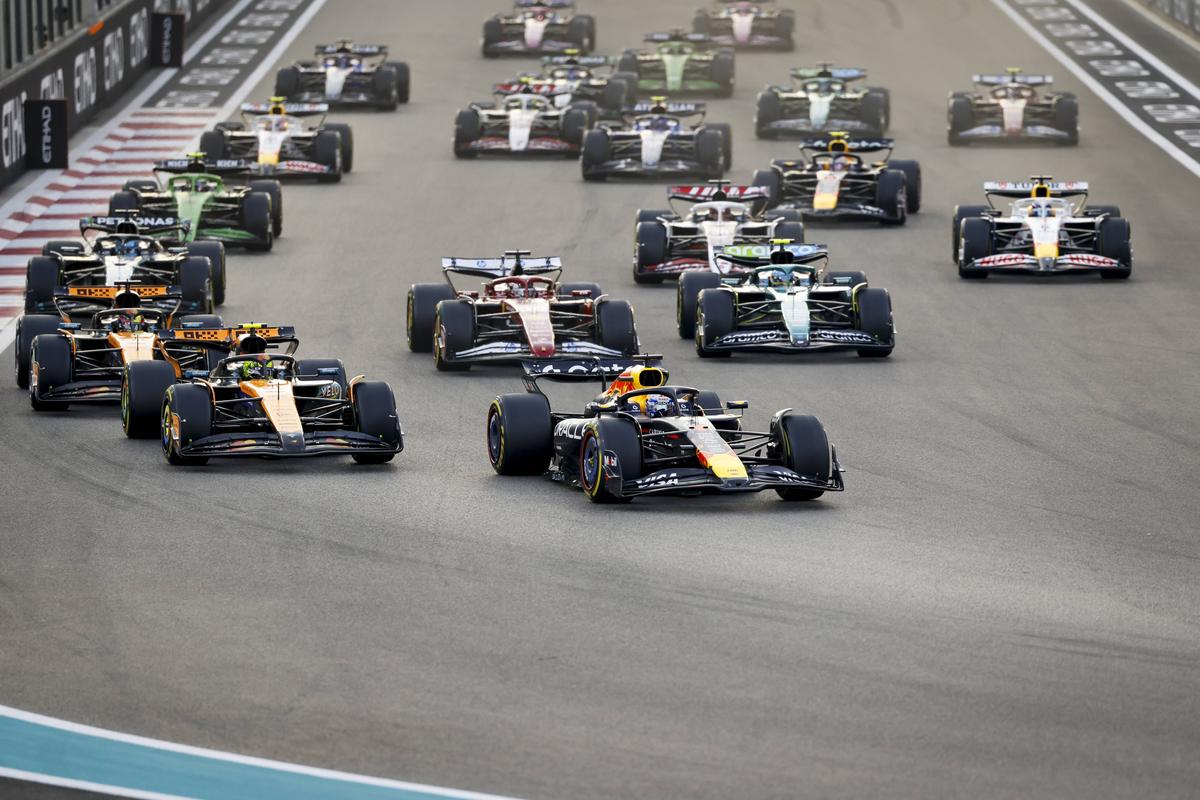 Lando Norris, interviu în lacrimi după ce a ieșit campion mondial: „E de necrezut! Max și Oscar, vreau să vă spun asta”