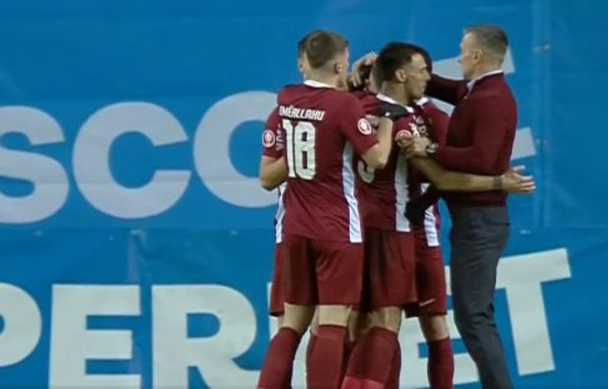 Reacția lui Daniel Pancu după golul lui Louis Munteanu în Craiova - CFR Cluj