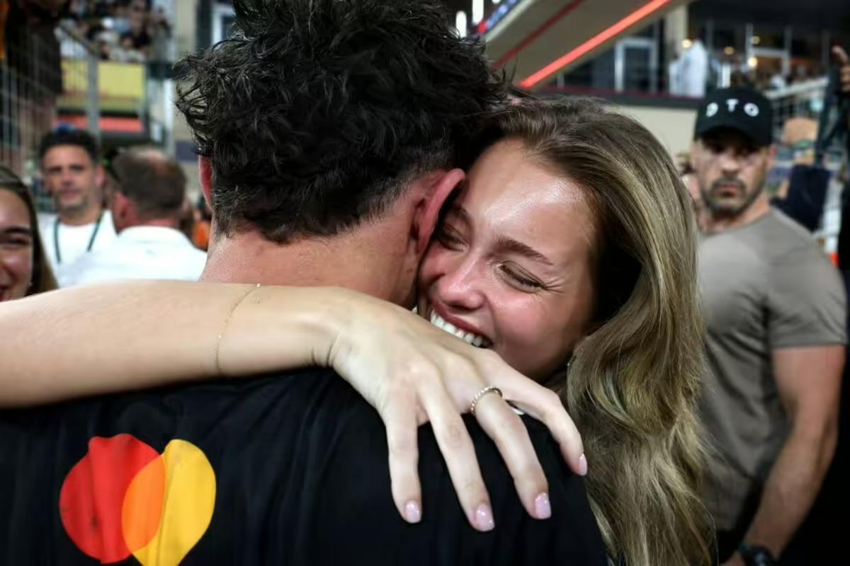 Cine este iubita lui Lando Norris, noul campion mondial din Formula 1 » În trecut, a fost acuzată că și-a înșelat iubitul fotbalist