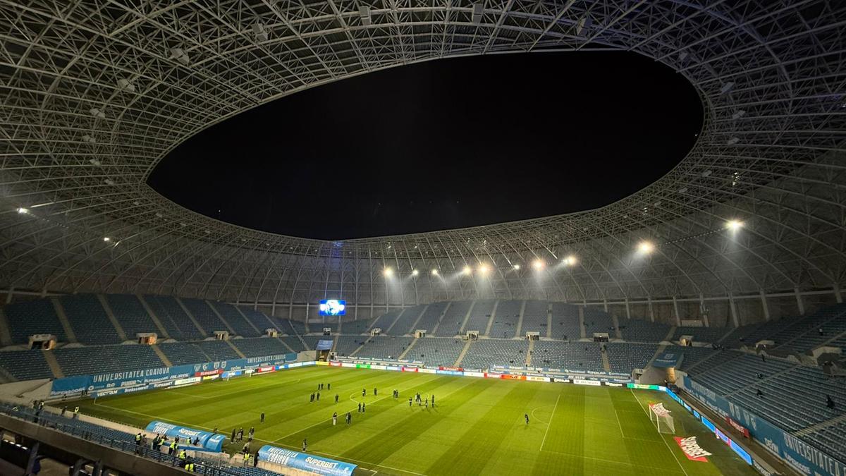 Imagini înainte de Universitatea Craiova - CFR Cluj