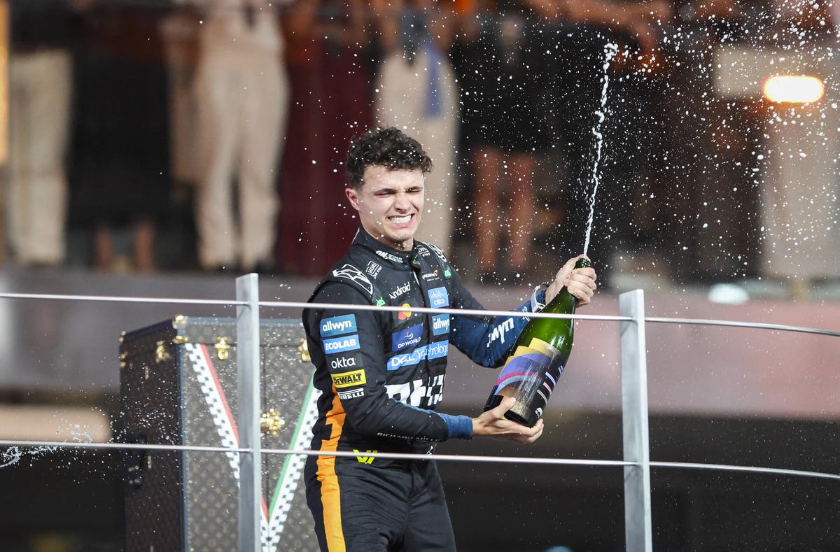 Lando Norris, interviu în lacrimi după ce a ieșit campion mondial: „E de necrezut! Max și Oscar, vreau să vă spun asta”