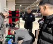 Mihai Rotaru și Alexandru Mitriță au adus ghetuțe pentru copiii nevoiași din Oltenia