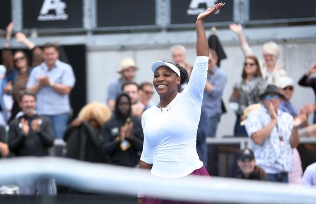 VIDEO Serena Williams, victorie în primul meci din 2020! Maria Sharapova, eliminată în trei seturi