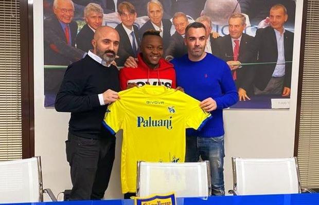 Hervin Ongenda, ex-Botoșani, prezentat la Chievo: „Aterizase un pic pierdut în Carpați”