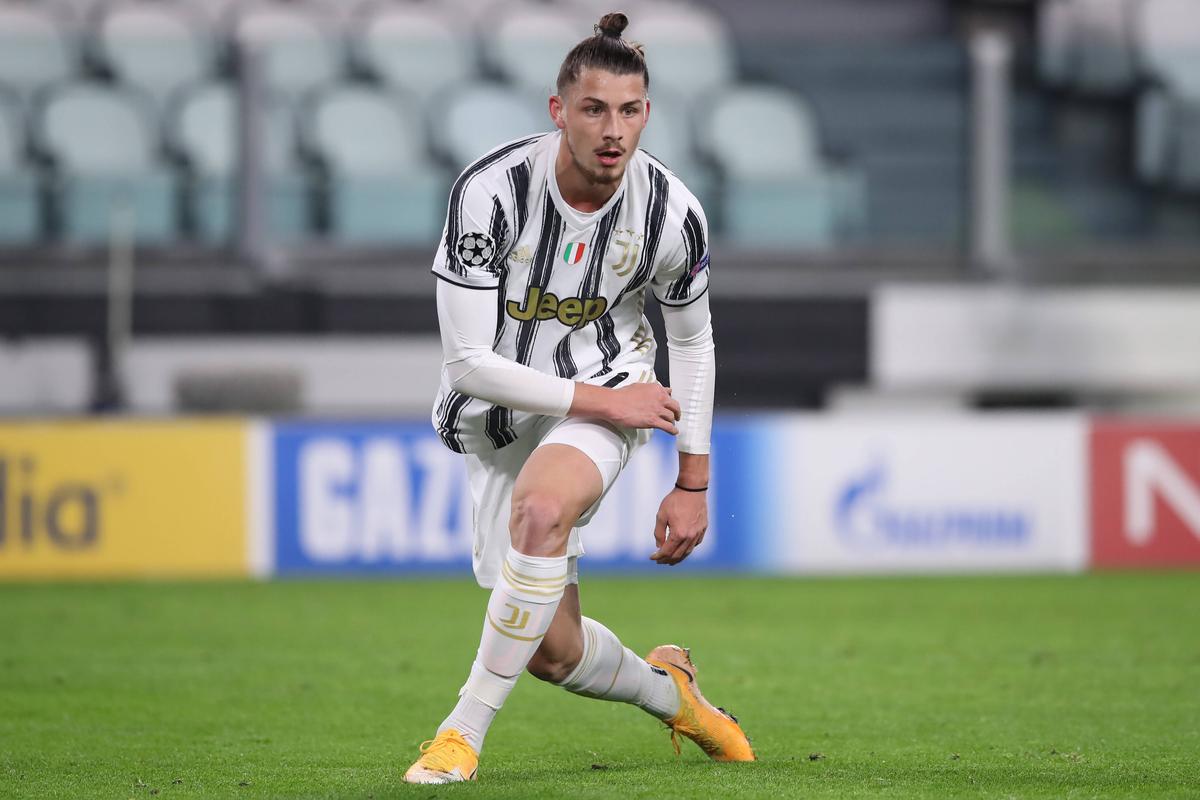 Italienii anunță ce se întâmplă cu Radu Drăgușin! Detalii despre negocierile cu Juventus