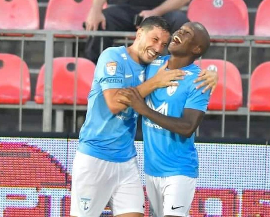 Ricardinho (stânga) alături de Marcelo Lopes / foto: facebook.com/Voluntari Dinamo a declanșat isterie în Liga 1: „Nu ne mai contactați jucătorii!”