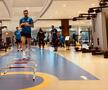 Craiova lui Laurențiu Reghecampf a trecut azi în sala de forță, sărind antrenamentul pe teren din cauza vremii nefavorabile din Antalya // FOTO: Vlad Nedelea (GSP)