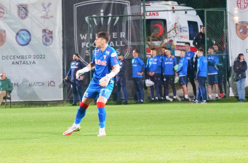 Sub privirile selecționerului U20, Daniel Pancu, UTA a învins-o pe 1860 Munchen, formație de tradiție din Germania, scor 2-1, dar care s-a prăbușit în ultimii ani, azi evoluând în a 3-a ligă.